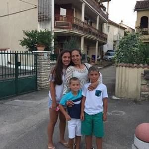 Meet your Posher, Ismeta